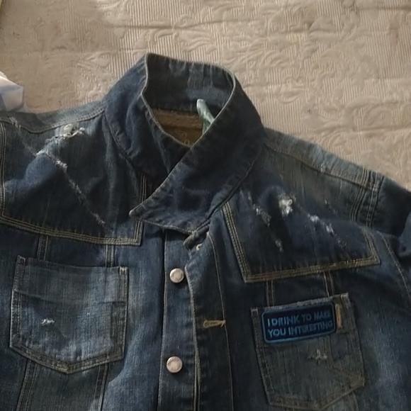 Denim jacket - Picture 2 of 3